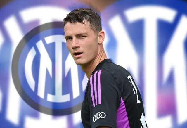  帕瓦尔世界波技惊四座，德甲后卫助攻成为新潮流  